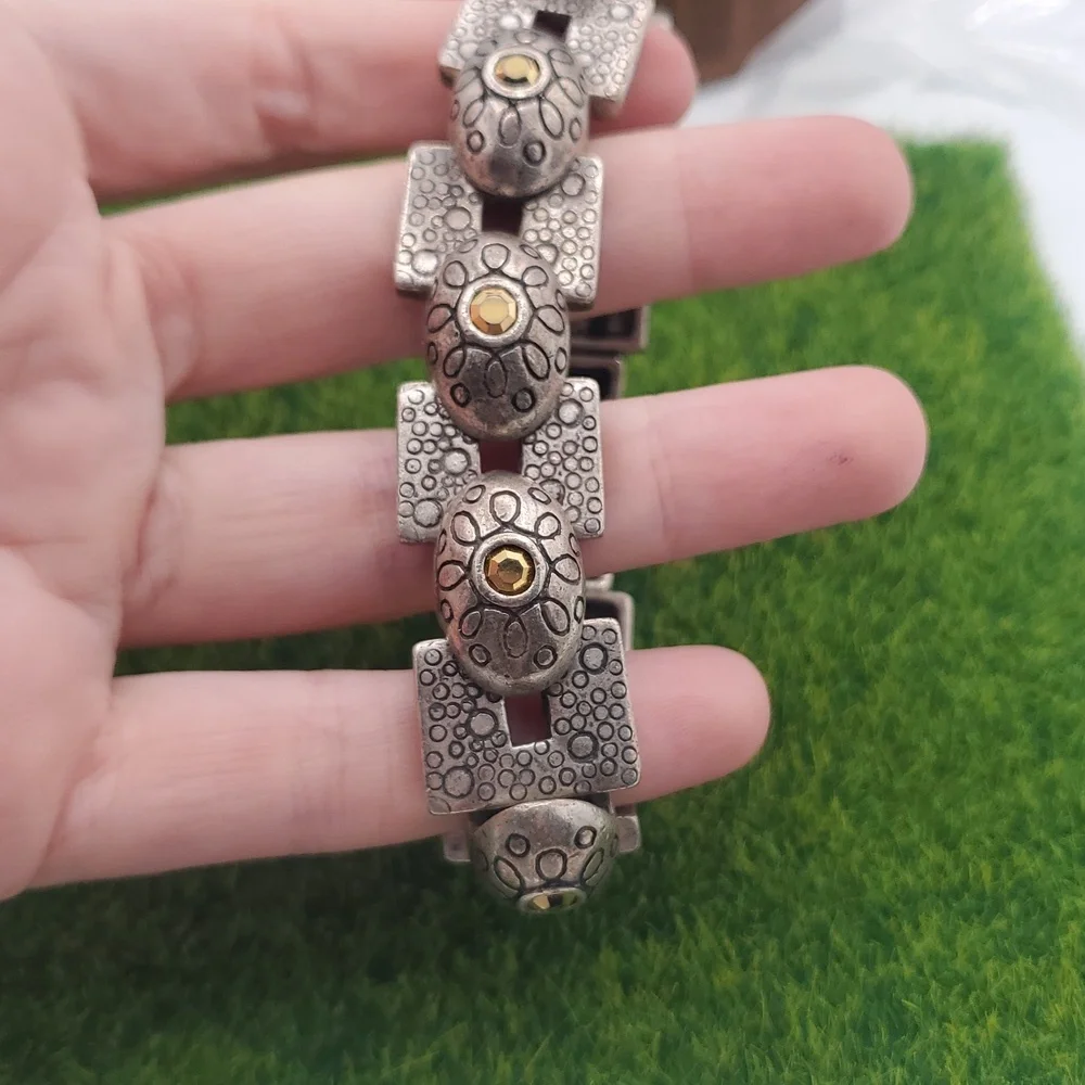 Pewter Eyecatching Sunlight Sparkle Bracelet Stretch B3301